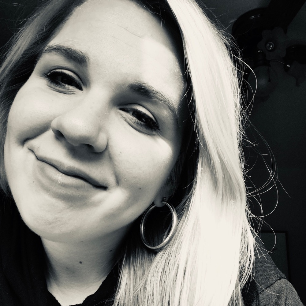 Meet your Posher, Kelly